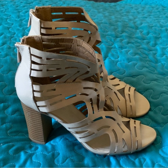 Forever -Cream heel sandals - Picture 3 of 14